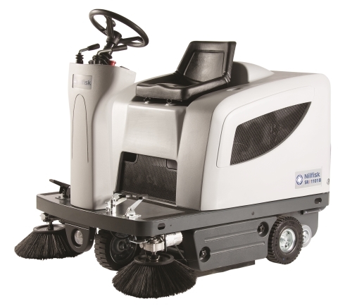 Подметальная машина с местом для оператора Nilfisk SR 1101 B - фото 8215